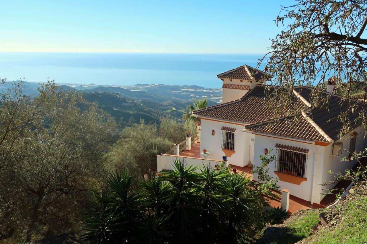 Villa Los Naranjos Sayalonga Exterior foto